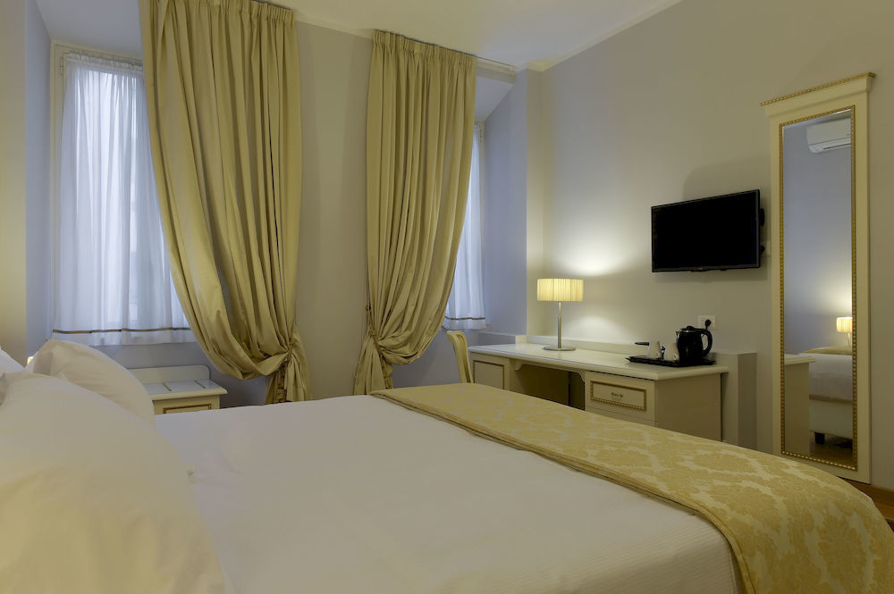 Gravina Suite Frattina Рим Екстериор снимка