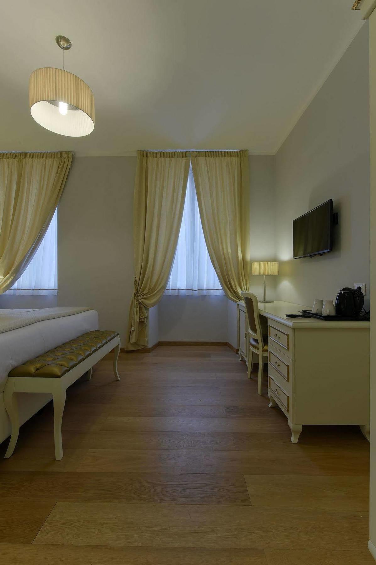 Gravina Suite Frattina Рим Екстериор снимка